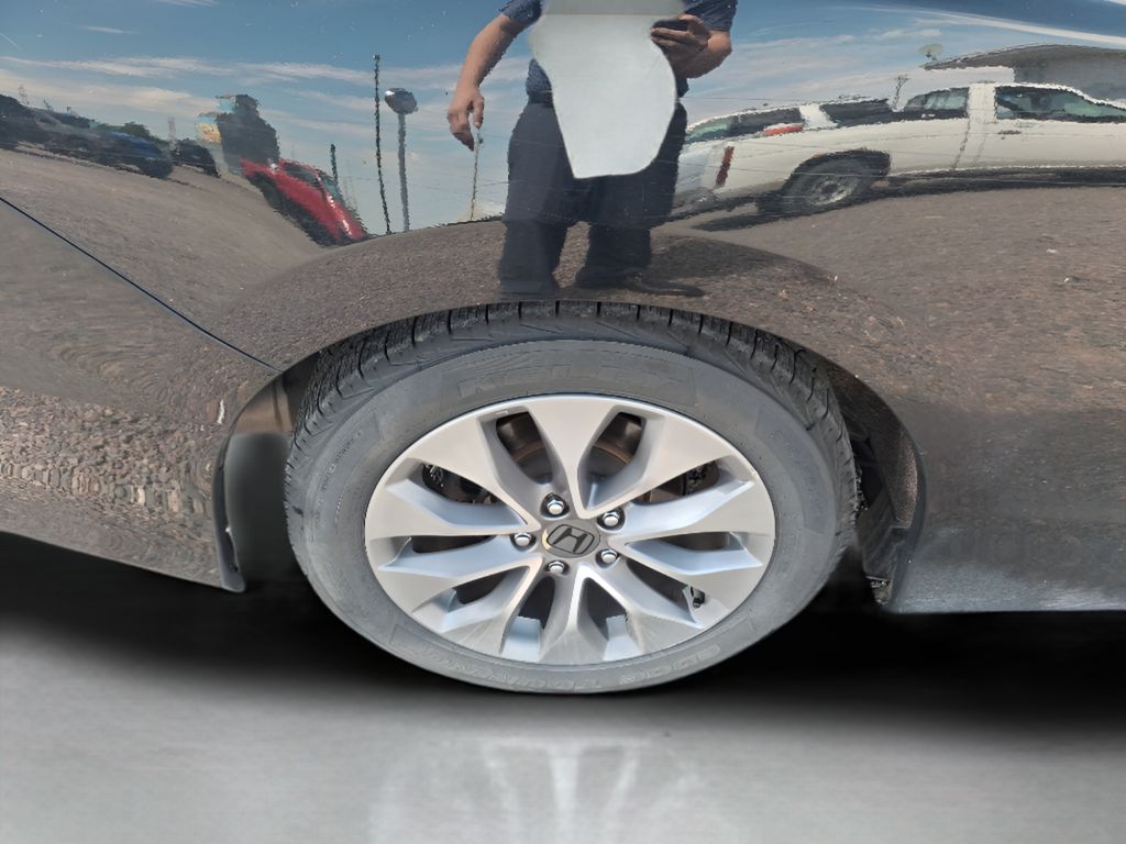 2013 Honda Accord photo 7