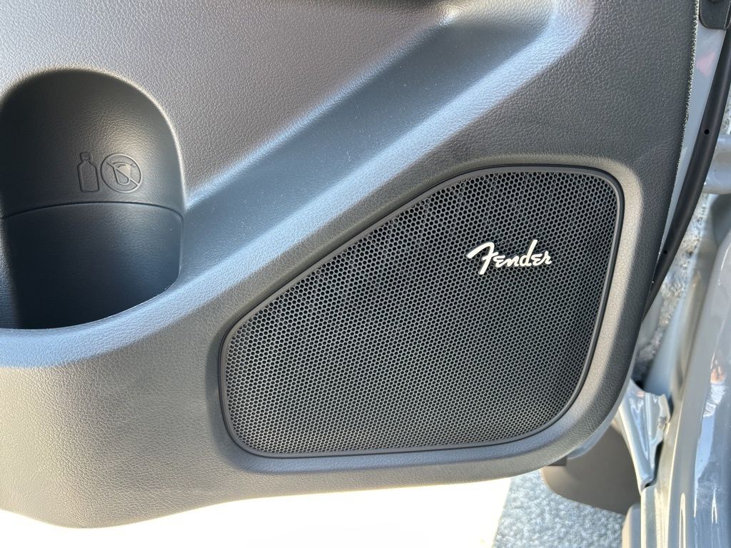 2025 Nissan Frontier PRO-4X photo 14