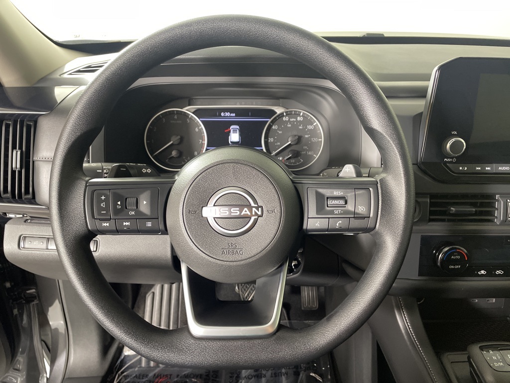 2025 Nissan Pathfinder S photo 21