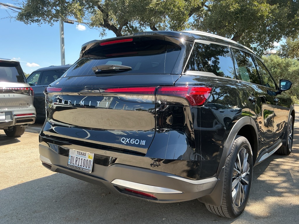 2026 Infiniti QX60 Luxe AWD photo 3