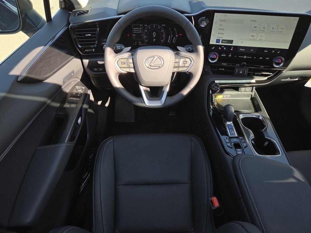 2026 Lexus NX 350 Premium photo 4