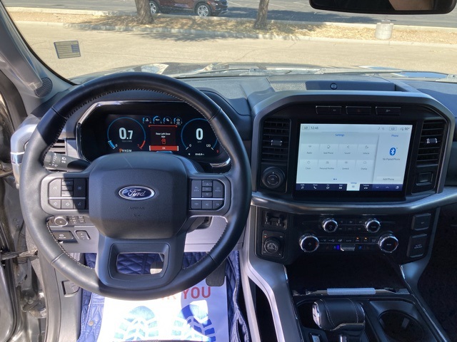 2022 Ford F-150 Lariat photo 17