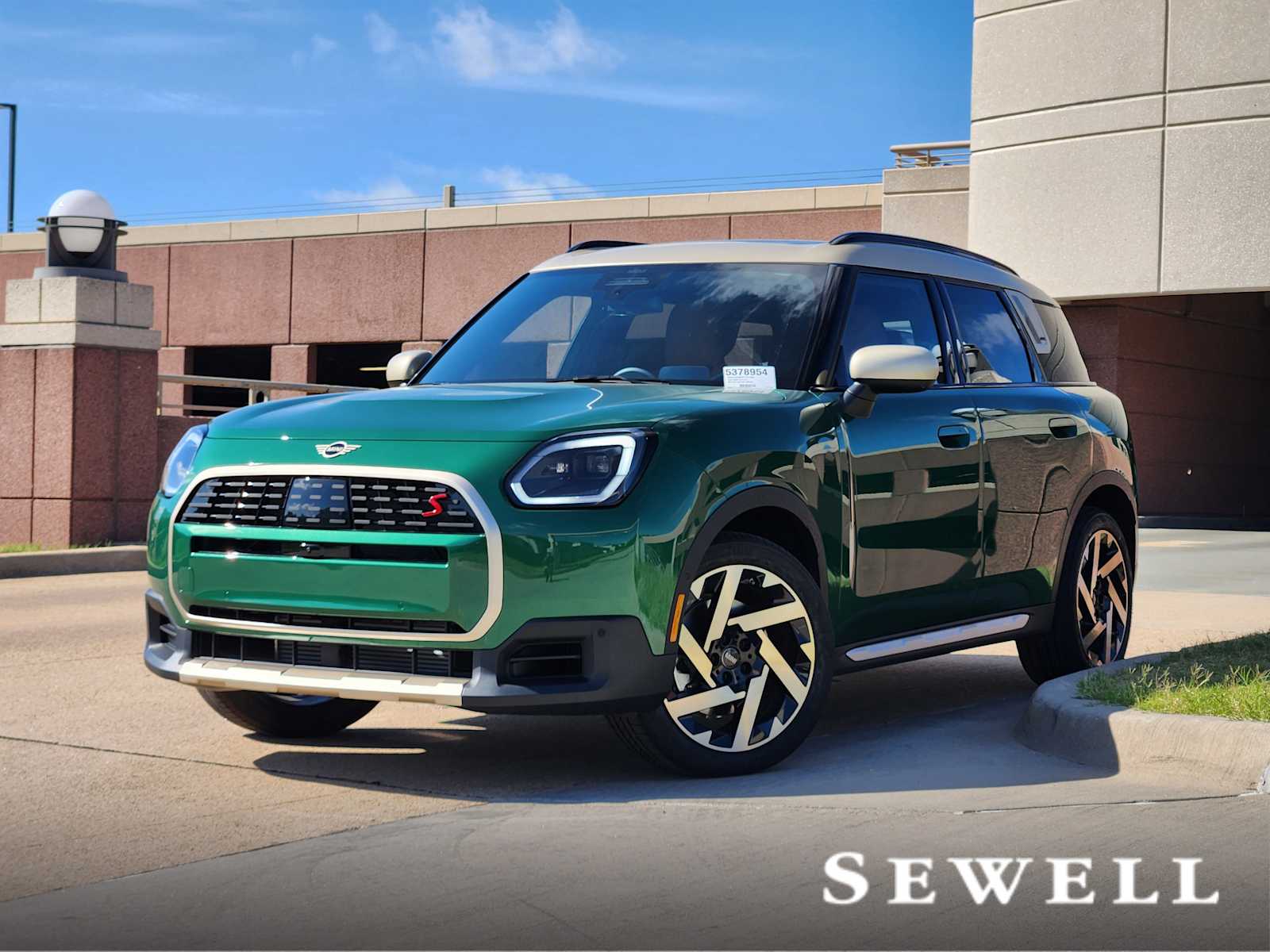 2026 MINI Countryman S's photo