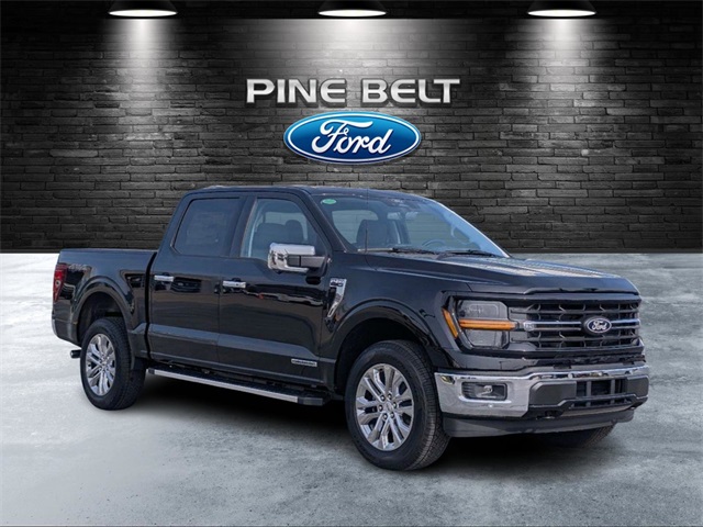 2025 Ford F-150 XLT photo 2