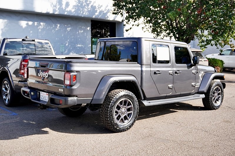 Certified Used 2021 Gray Jeep Overland image 9