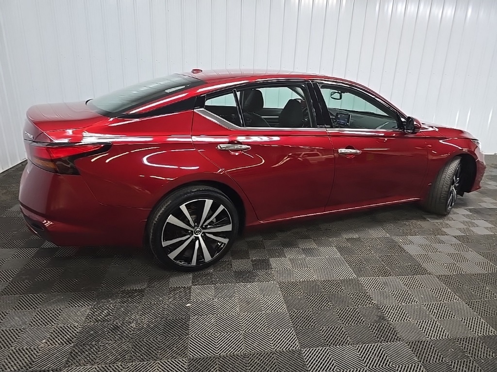 2019 Nissan Altima 2.5 Platinum photo 3