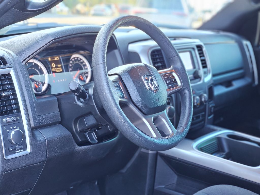 2023 Ram 1500 Classic Warlock photo 12