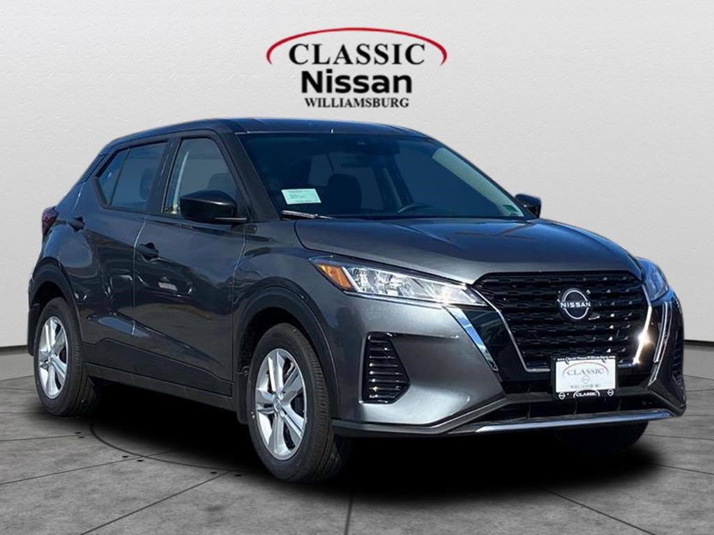 2025 Nissan KICKS PLAY Base's photo