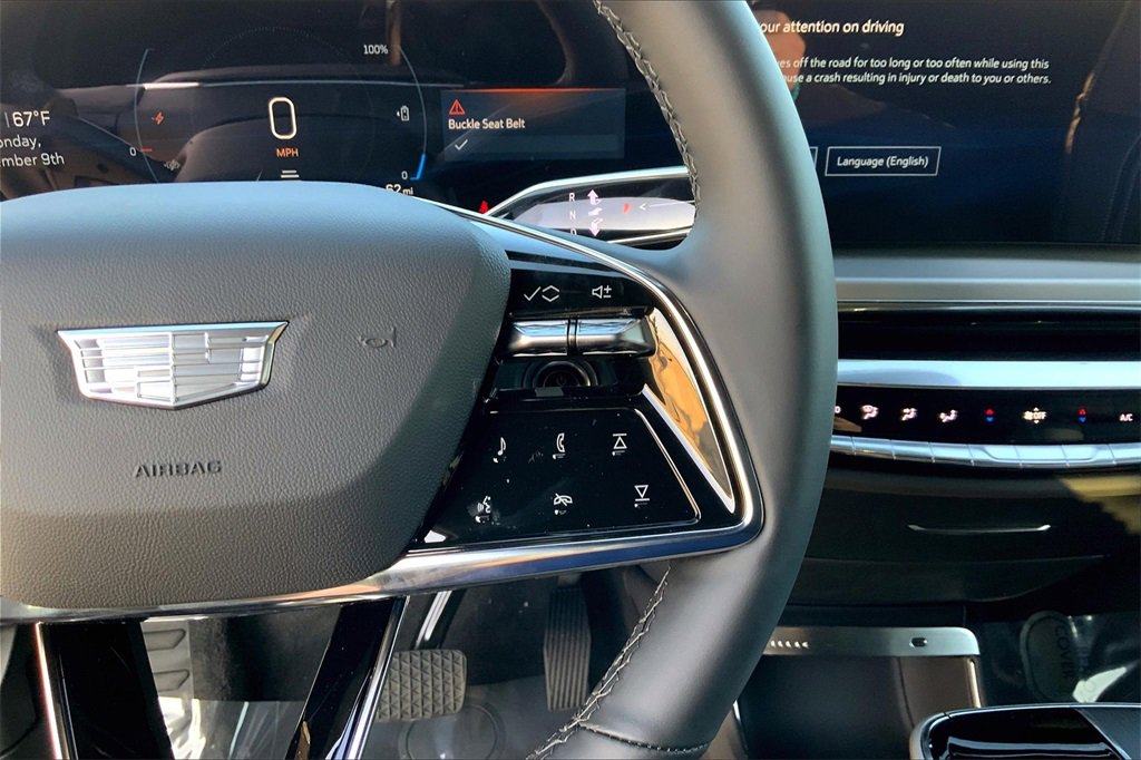 2025 Cadillac Lyriq Luxury photo 21