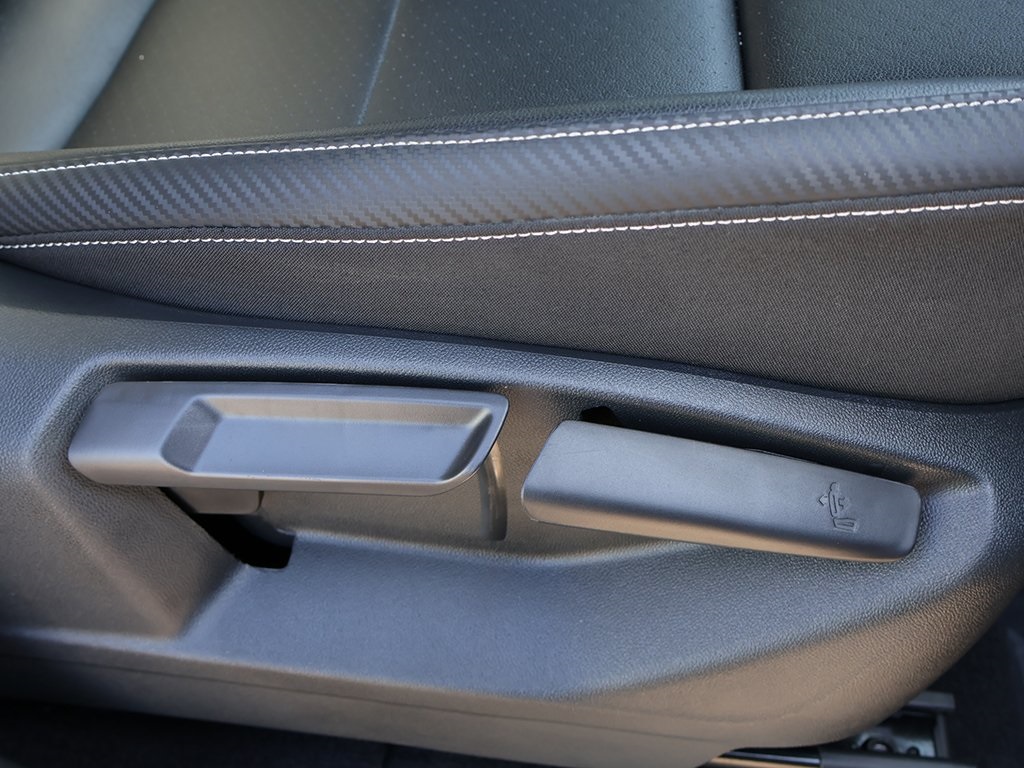 2021 Volkswagen Atlas Cross Sport V6 SE Technology R-Line photo 29