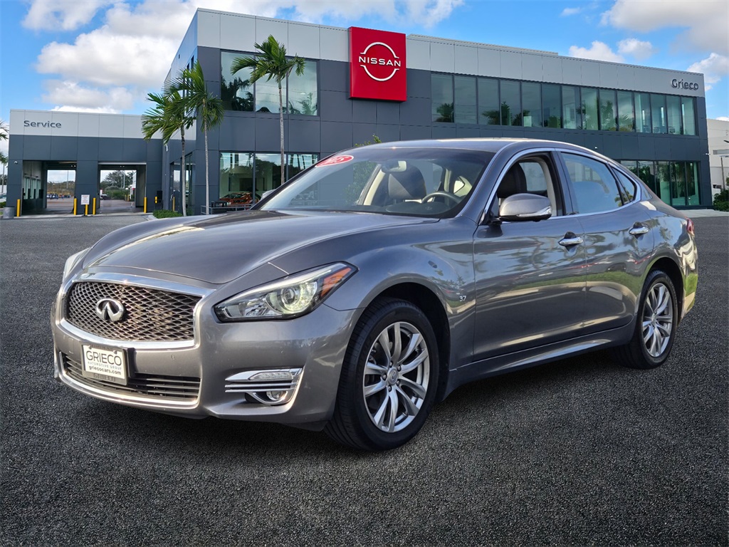 2015 INFINITI Q70 3.7