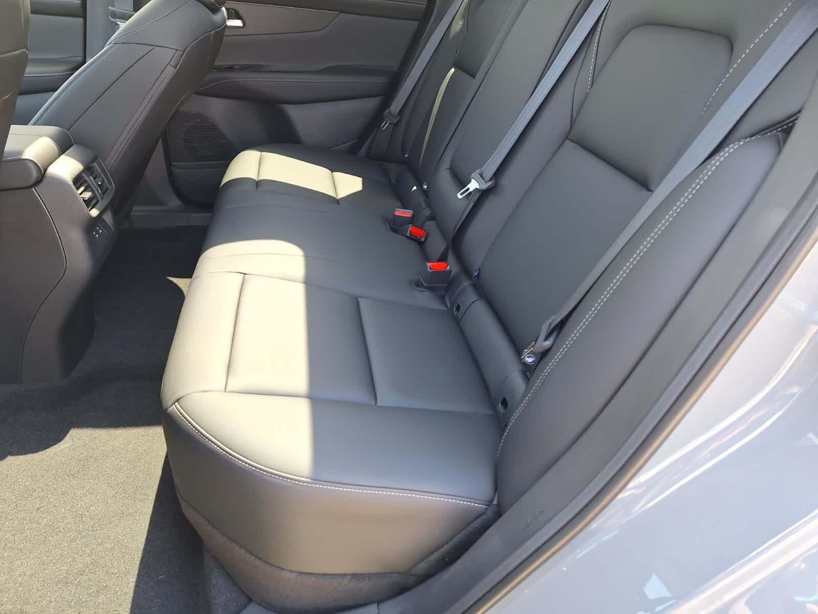 2025 Nissan Murano SL photo 22