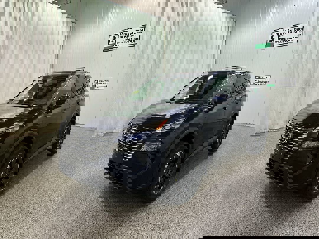 2026 Nissan Rogue SV photo 2