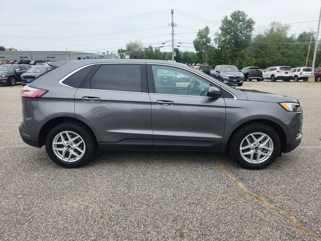 2023 Ford Edge SEL photo 8