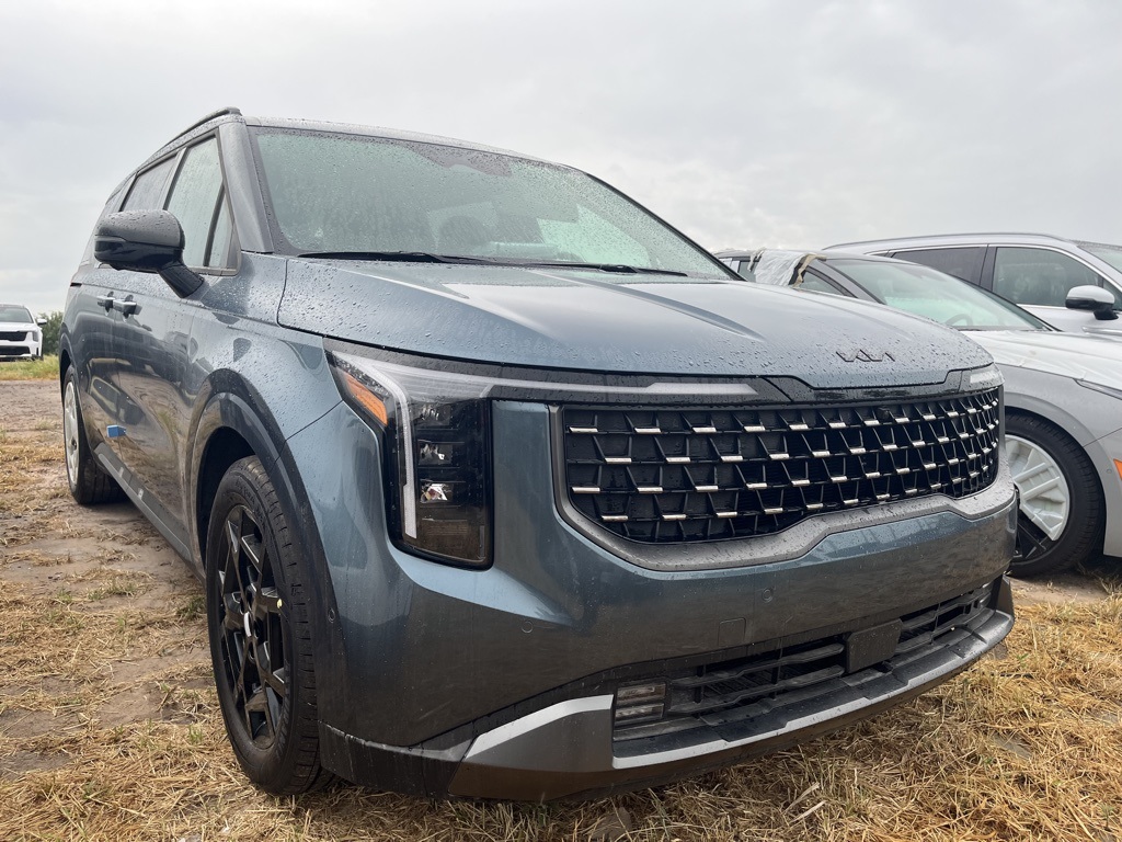 2026 Kia Carnival SX's photo