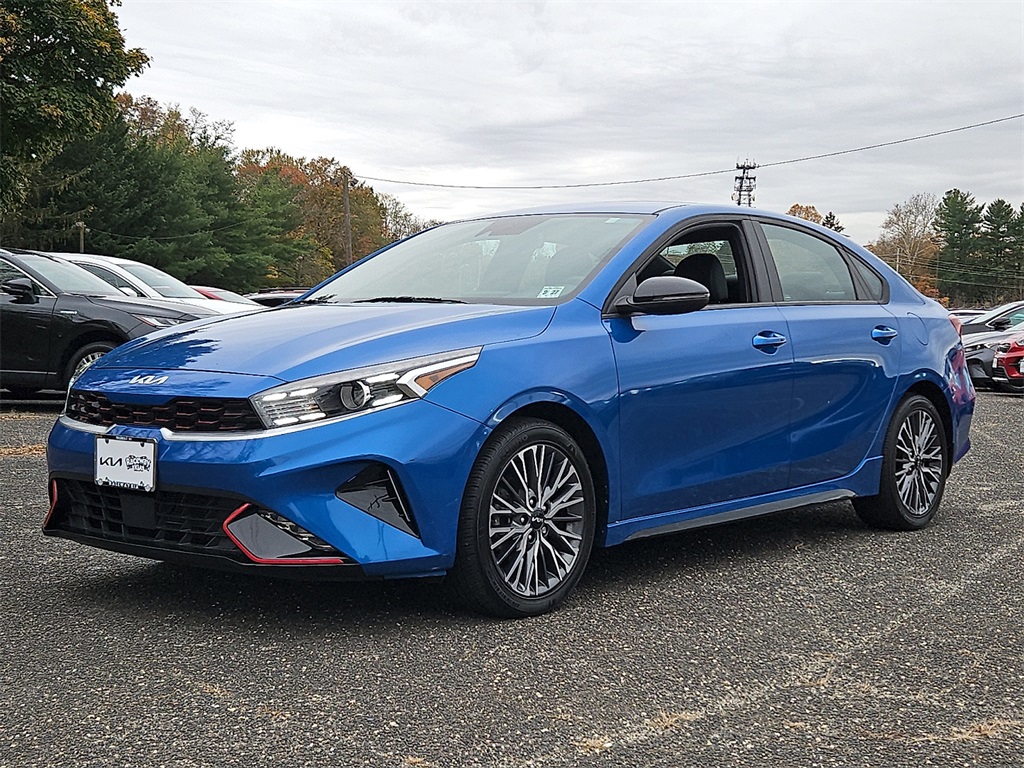 2023 Kia Forte GT-Line photo 3