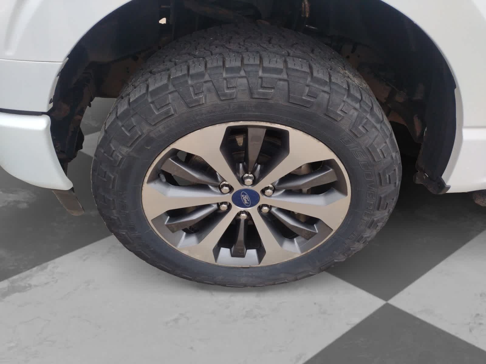 2022 Ford F-150 XL photo 8