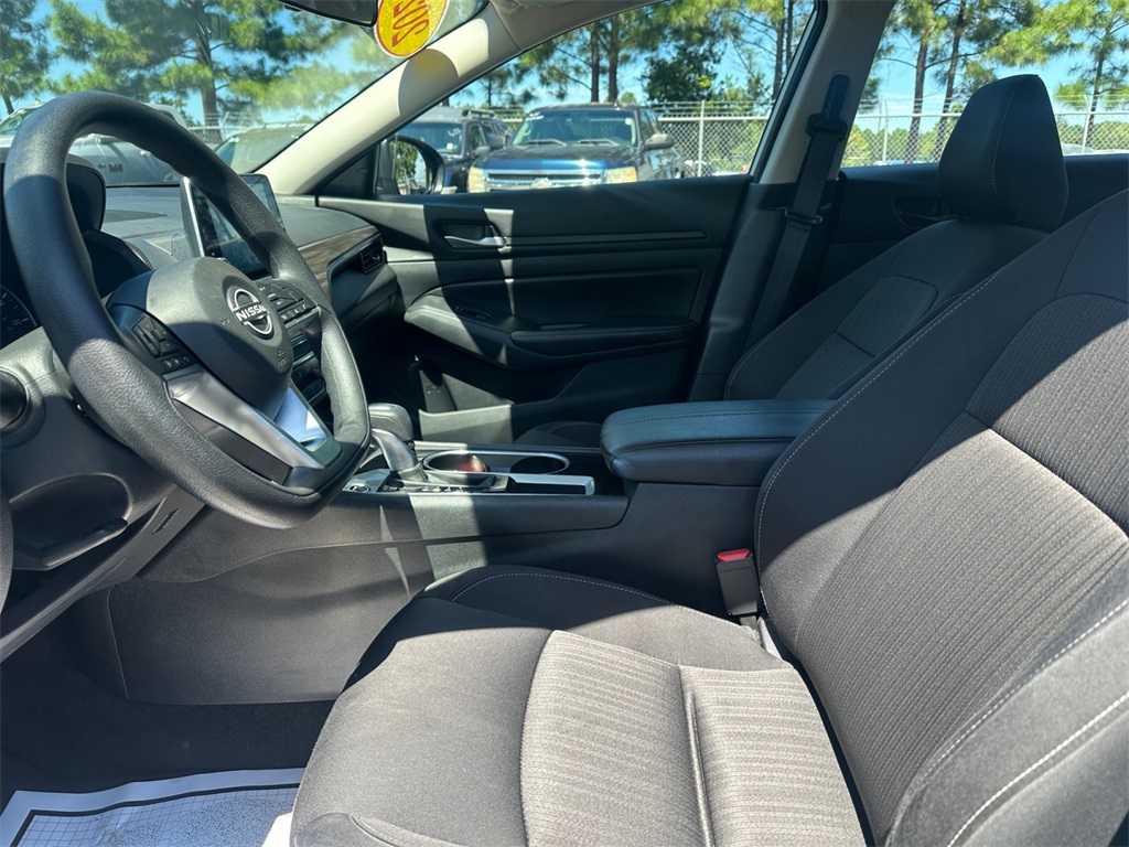 2024 Nissan Altima 2.5 SV photo 21