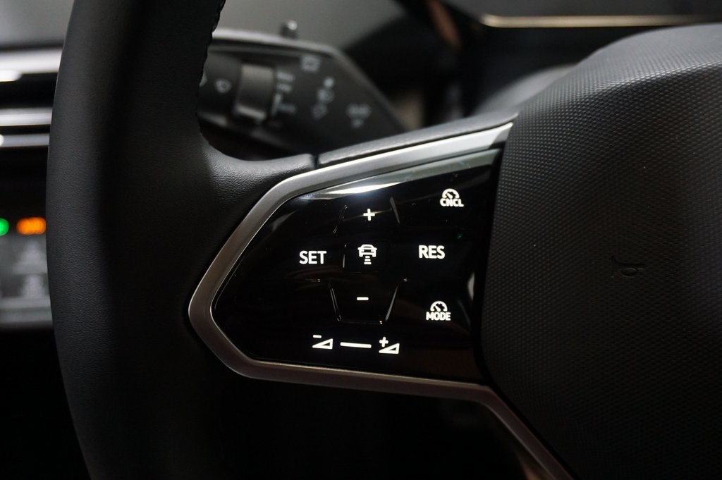 2025 Volkswagen ID.4 Pro Plus photo 23