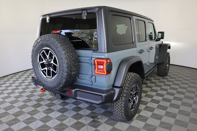 2025 Jeep Wrangler Rubicon photo 4