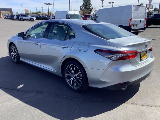 2023 Toyota Camry Hybrid XLE photo 20