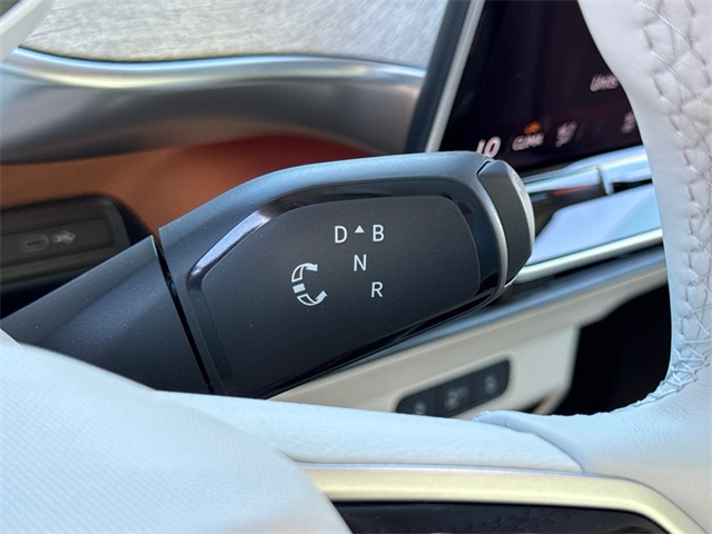 2025 Volkswagen ID. Buzz Pro Plus photo 31