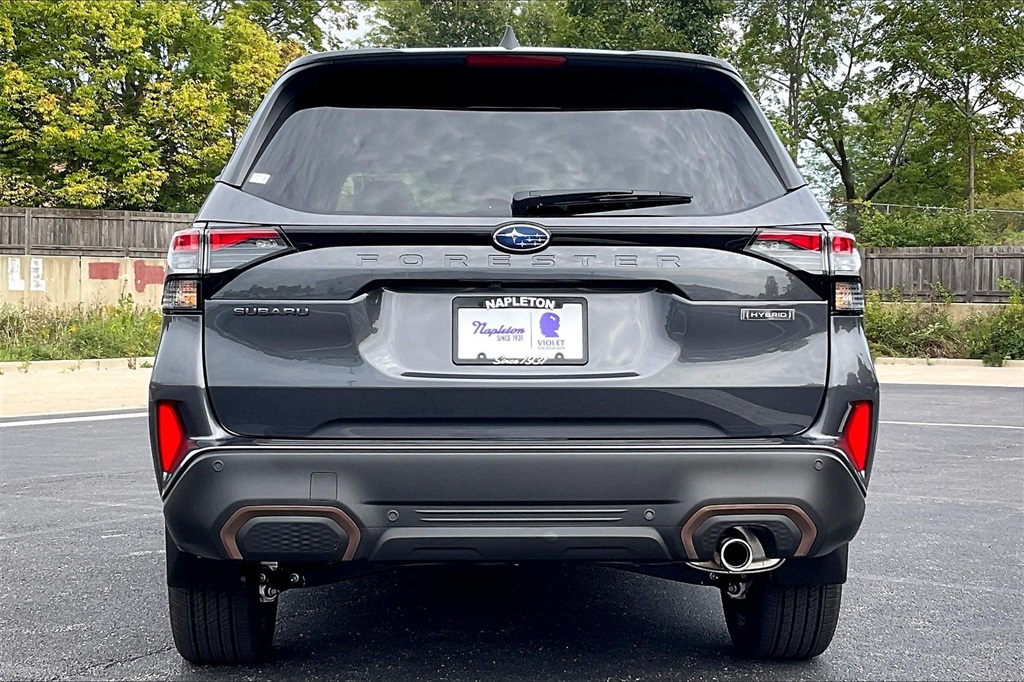 2025 Subaru Forester Sport photo 3