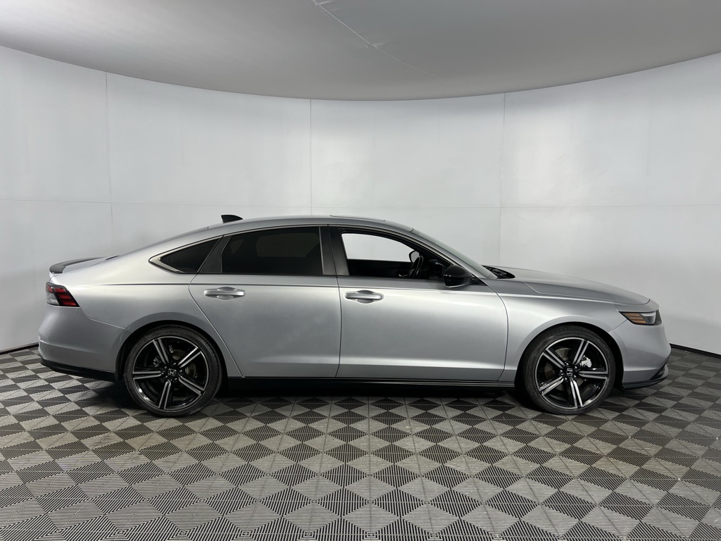 2024 Honda Accord Hybrid Sport photo 2