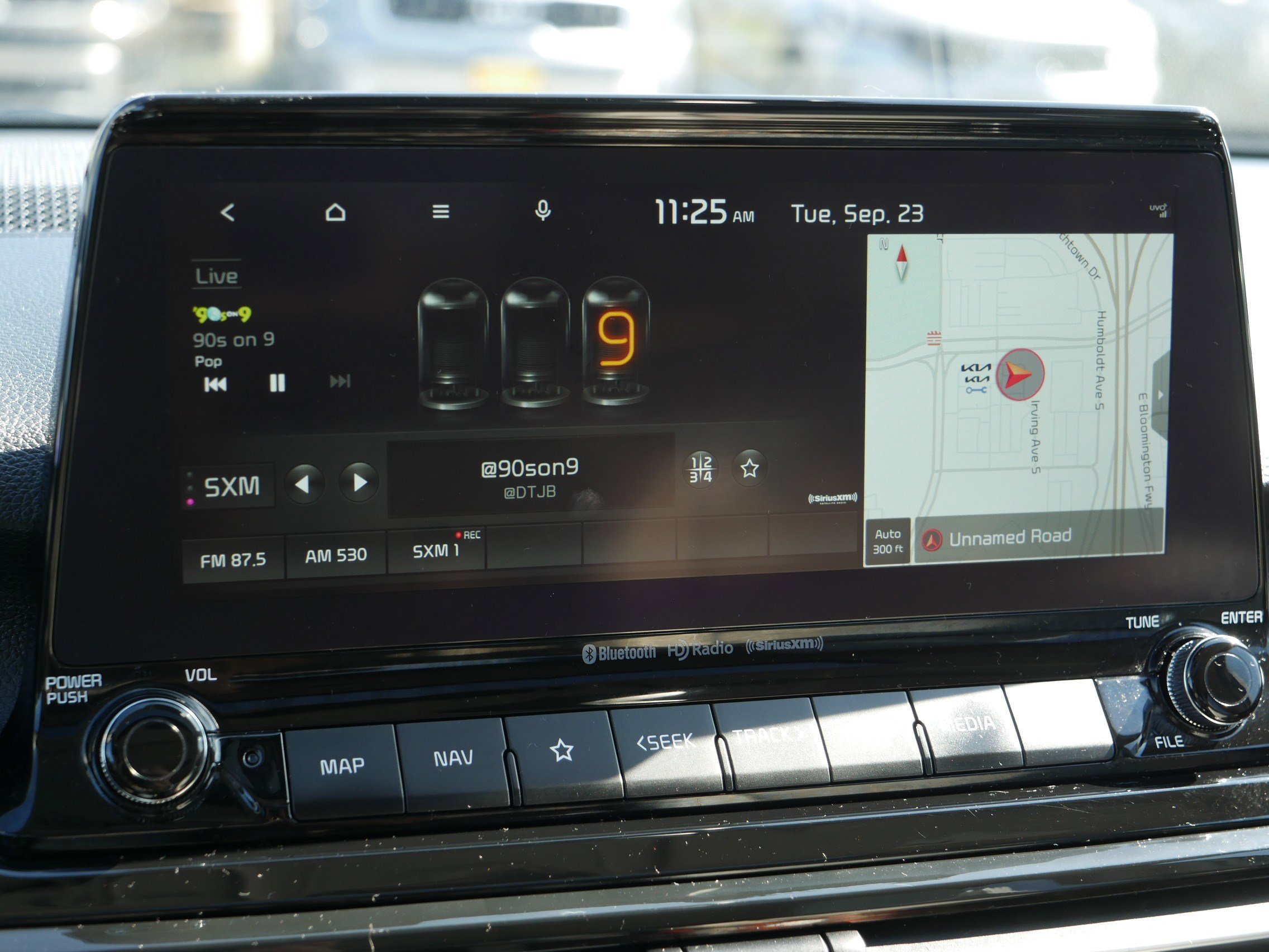 2022 Kia Seltos EX photo 22