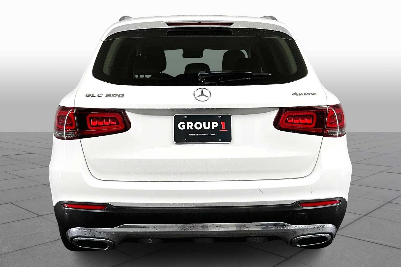 2022 Mercedes Benz GLC 300 4MATIC photo 4