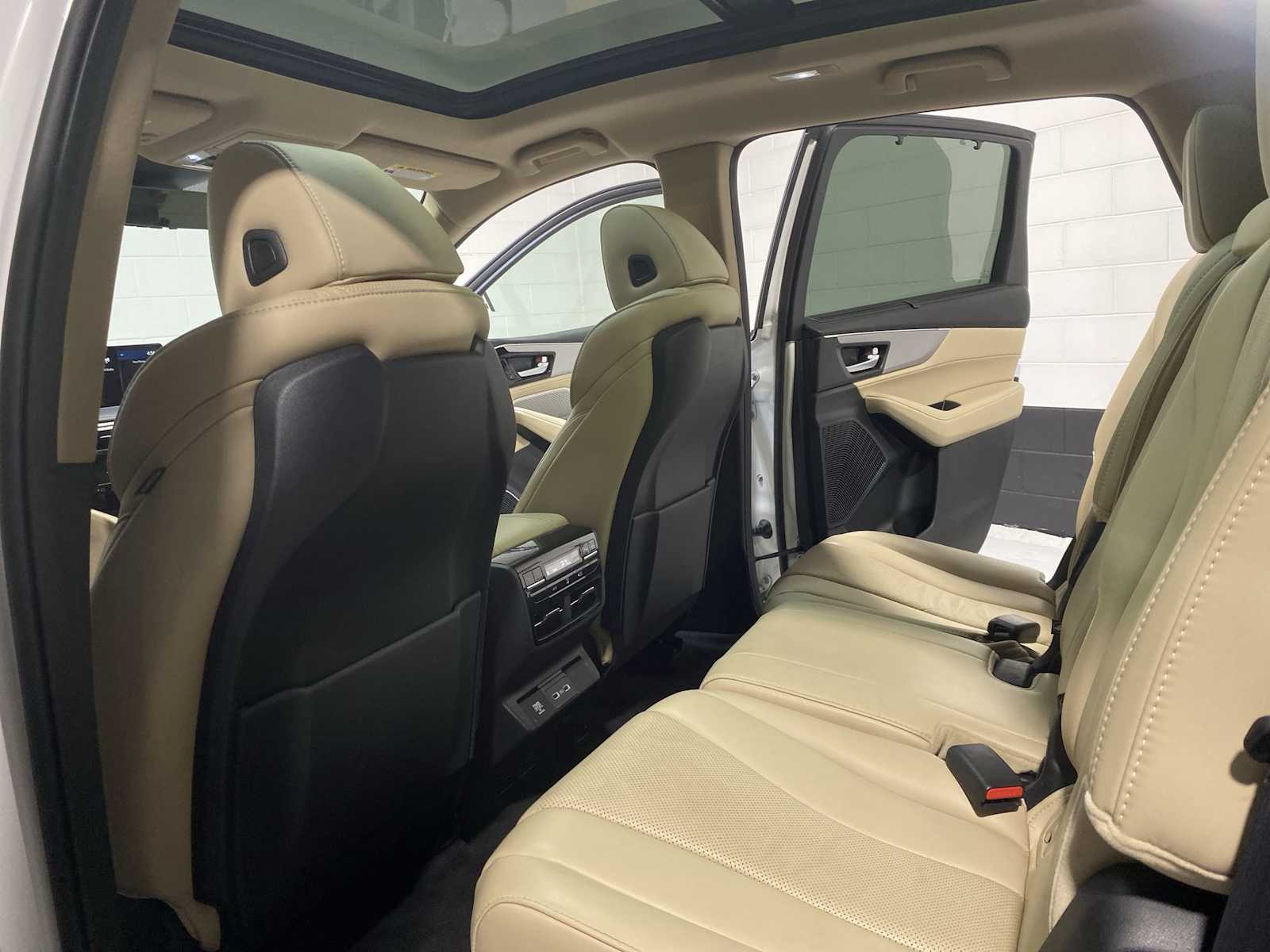 2023 Acura MDX Technology SH-AWD photo 11