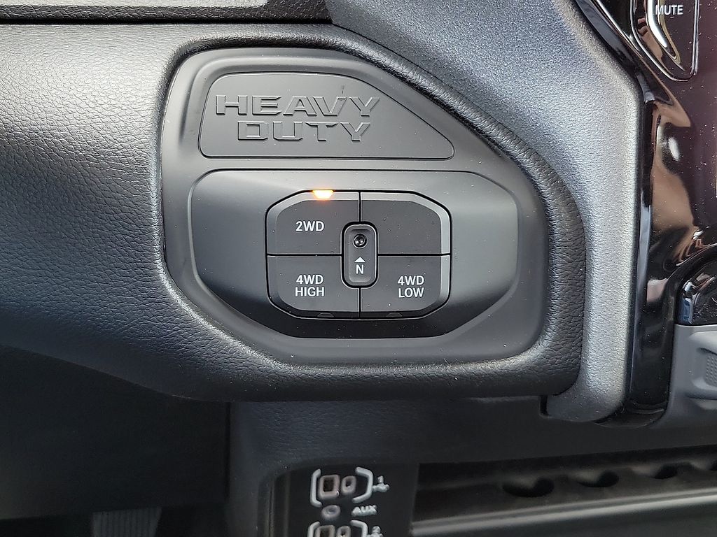 2025 Ram 2500 Tradesman photo 18