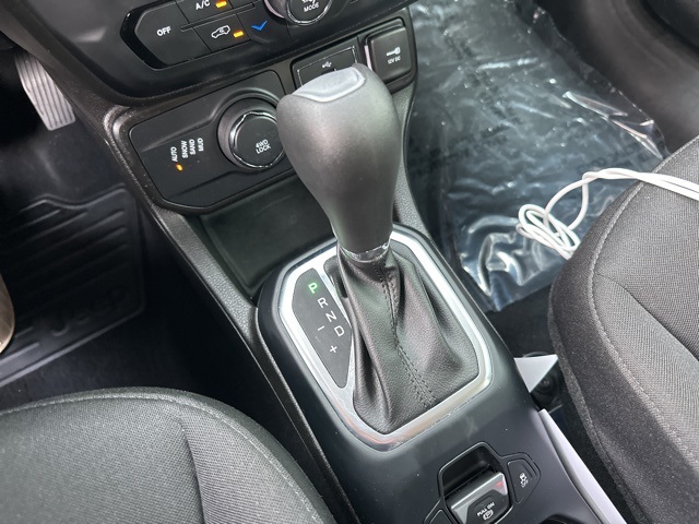 2021 Jeep Renegade Latitude photo 19