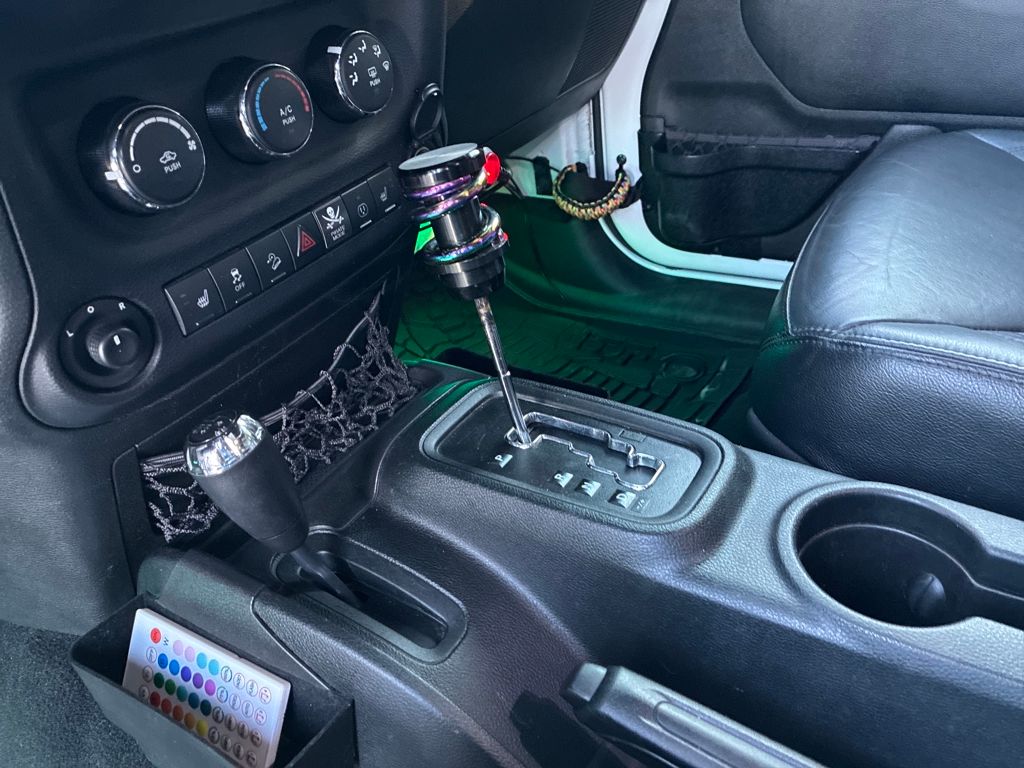 2017 Jeep Wrangler Unlimited Sahara photo 21
