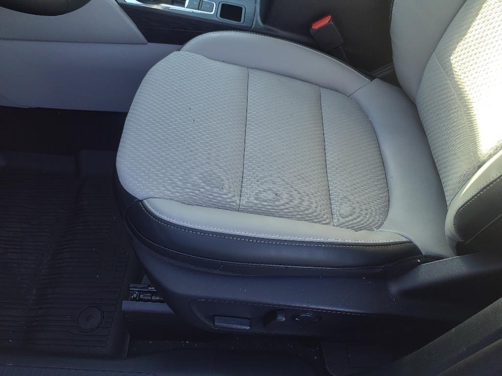2025 Ford Escape Plug-In Hybrid photo 14
