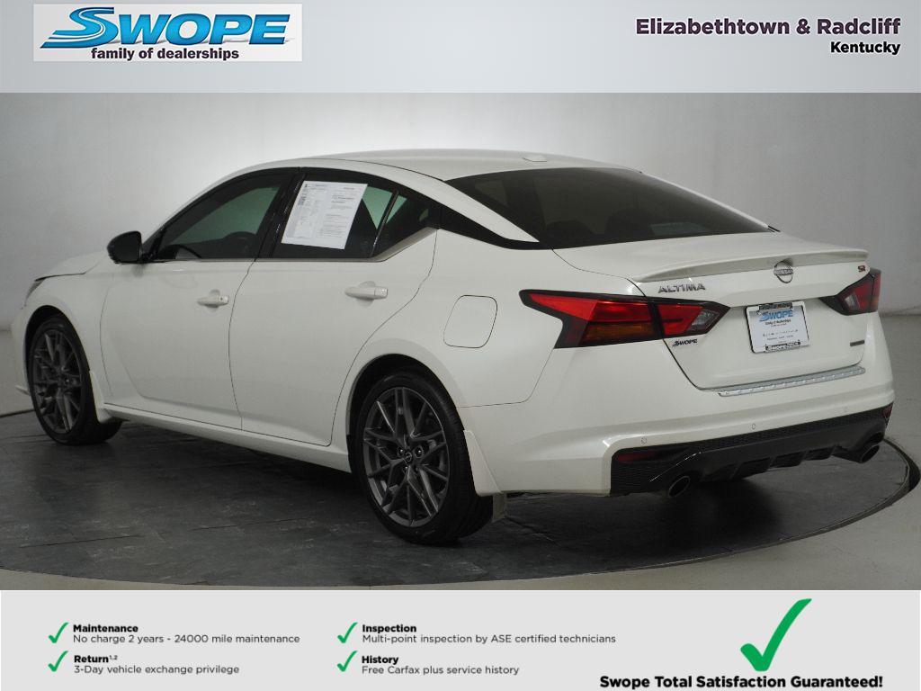 2023 Nissan Altima SR photo 4