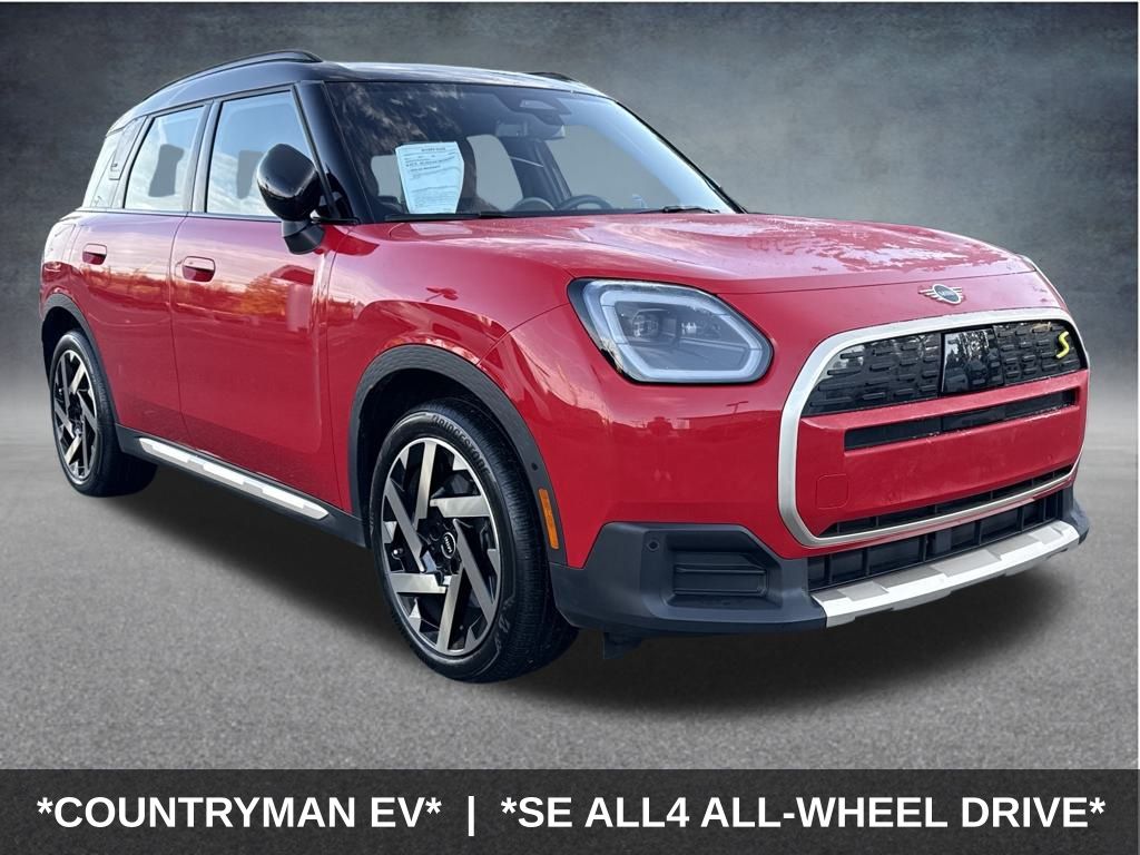 2025 MINI Countryman SE's photo