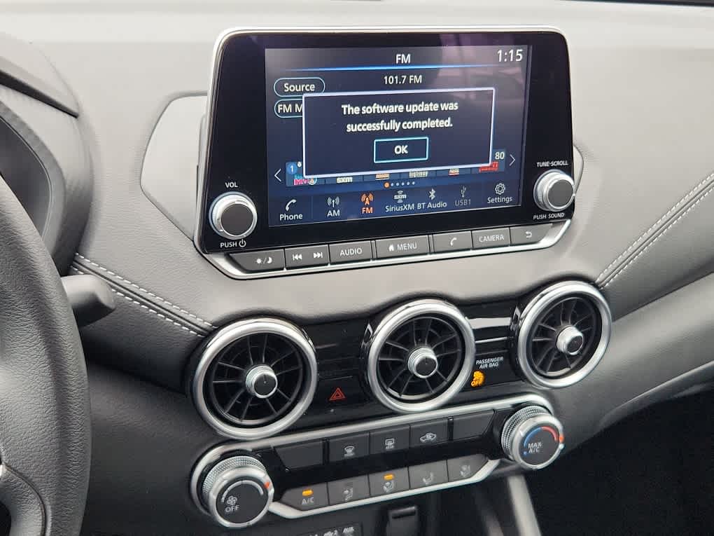2024 Nissan Sentra SV photo 13