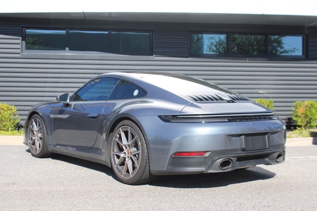 2025 Porsche 911 T Coupe photo 3