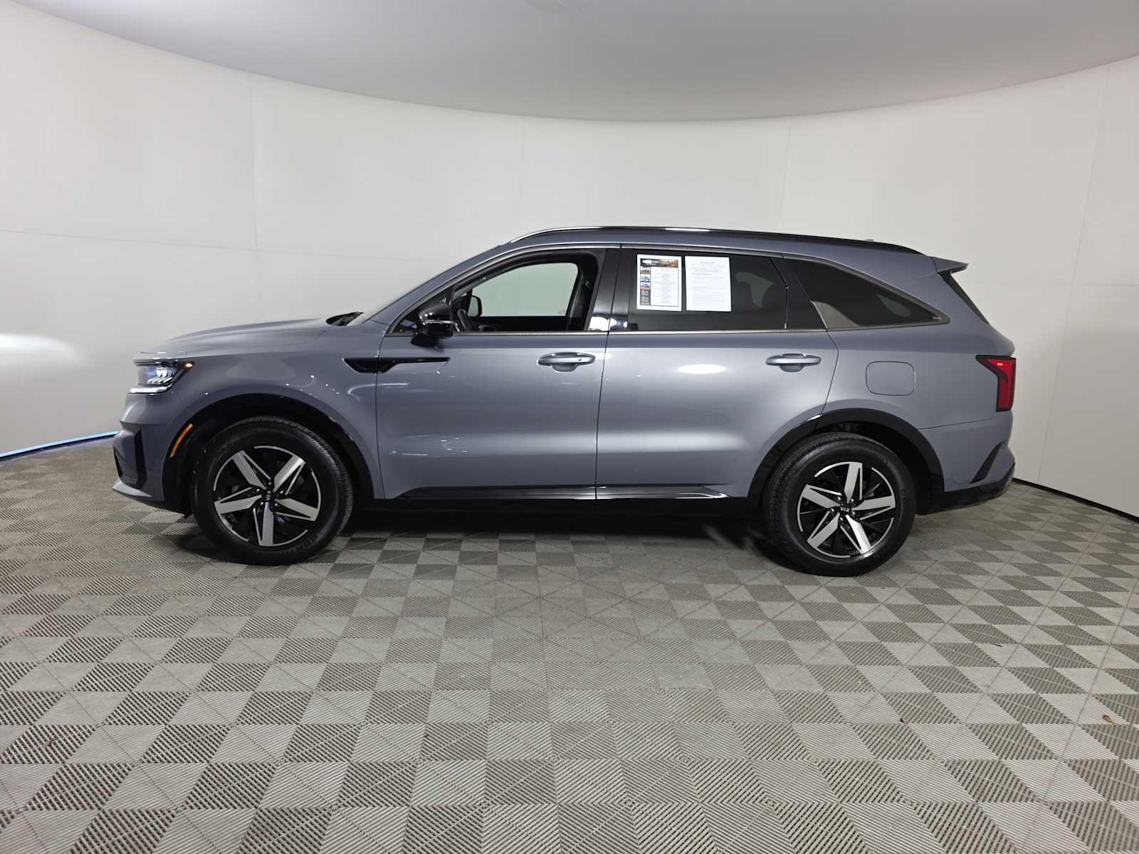 2021 Kia Sorento EX photo 4