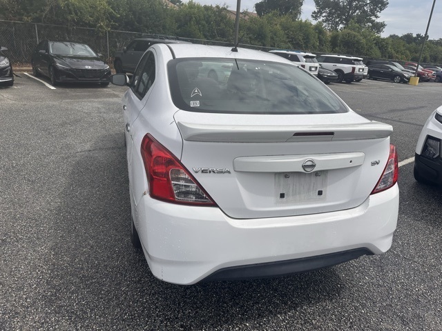 2018 Nissan Versa 1.6 SV photo 9