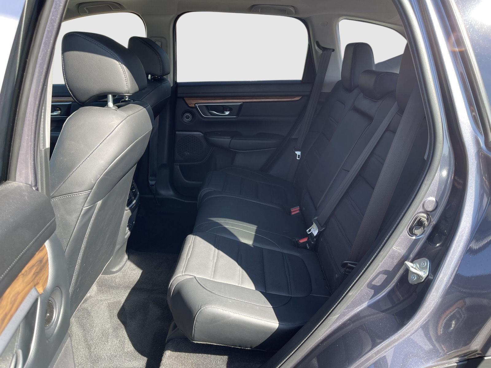 2020 Honda CR-V Hybrid Touring photo 13
