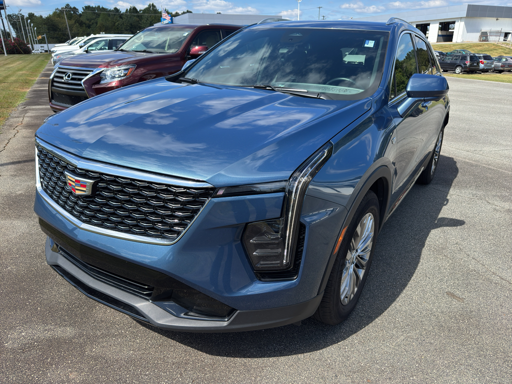 2025 Cadillac XT4 Premium Luxury's photo