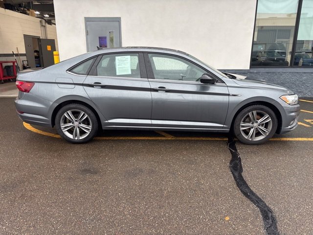 2021 Volkswagen Jetta S R-Line photo 4