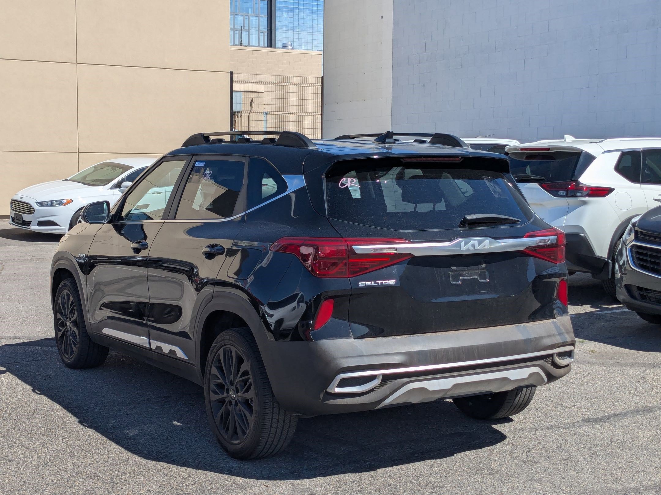 2023 Kia Seltos Nightfall Edition photo 2