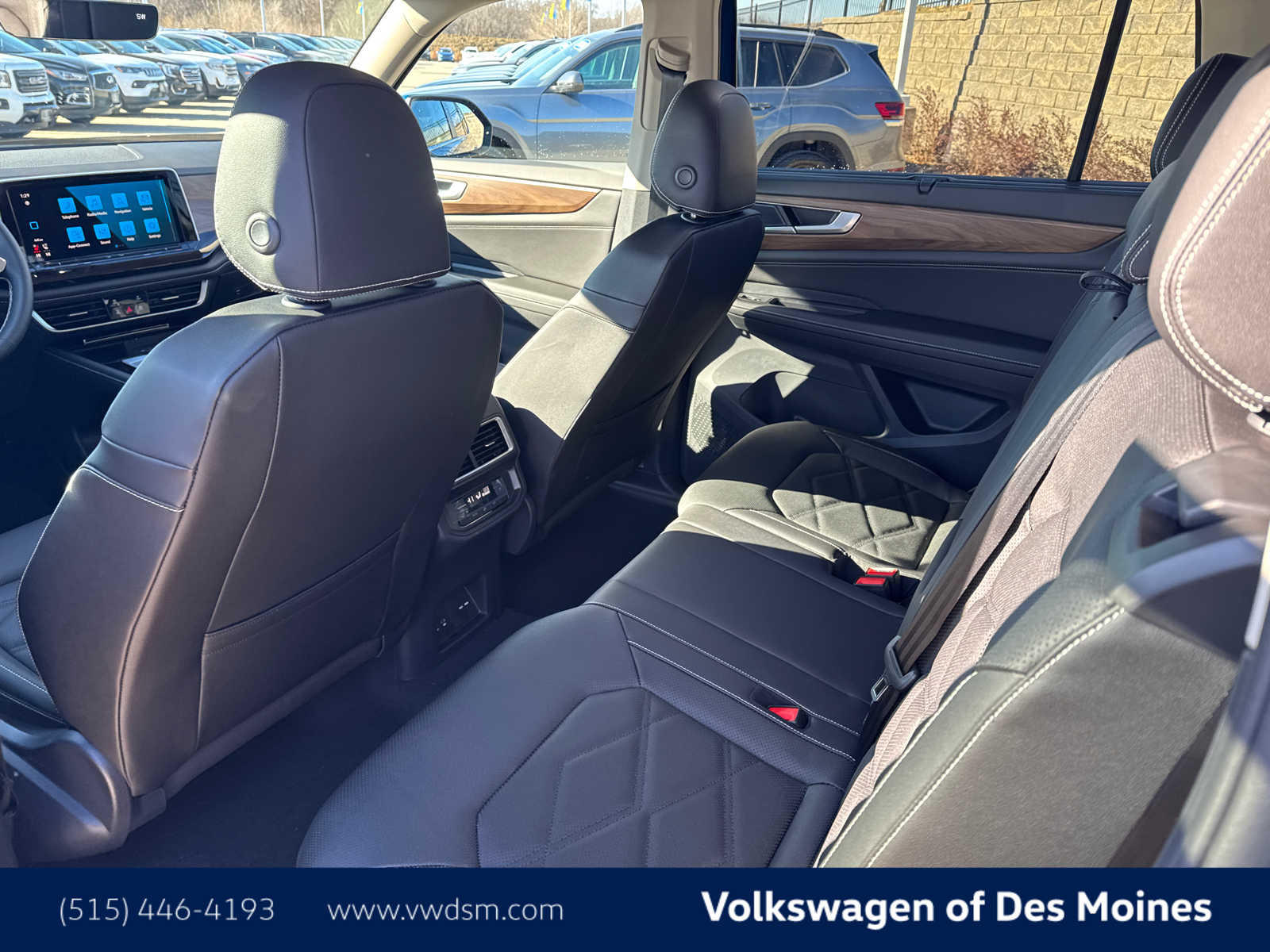 2025 Volkswagen Atlas SE Technology photo 11