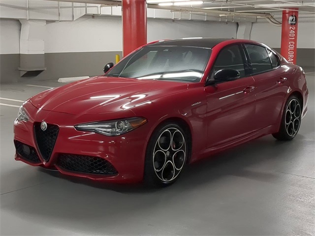 2022 Alfa Romeo Giulia Ti - VELOCE photo 3