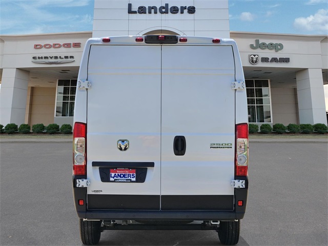 2025 Ram ProMaster 2500 photo 3