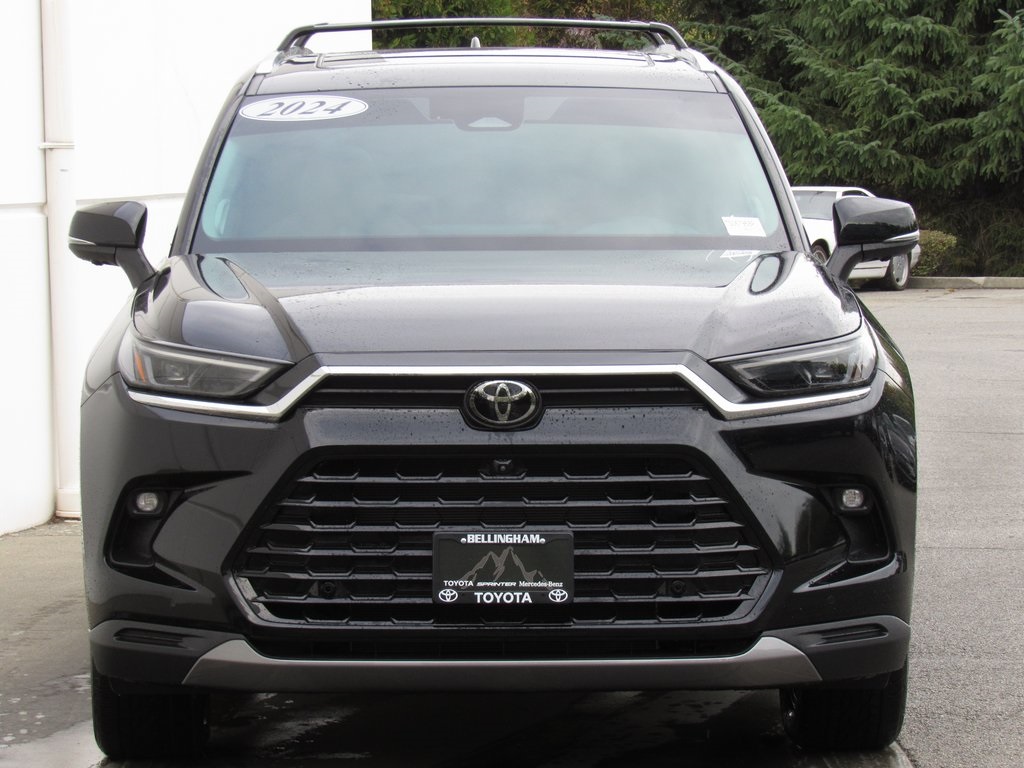 2024 Toyota Grand Highlander Platinum photo 2
