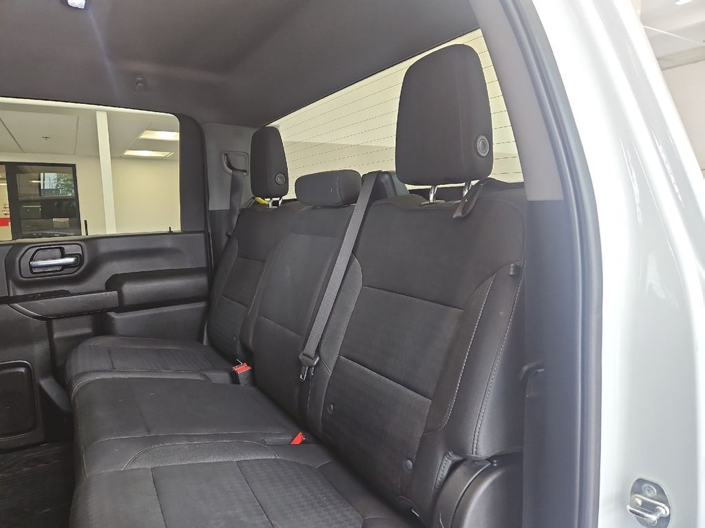 2023 Chevrolet Silverado 2500HD LT photo 18
